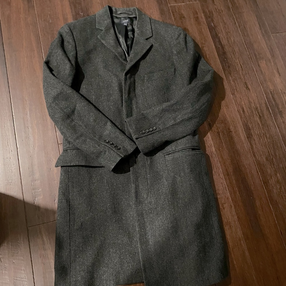 Men’s grey j. Crew Thompson coat, size small, good condition